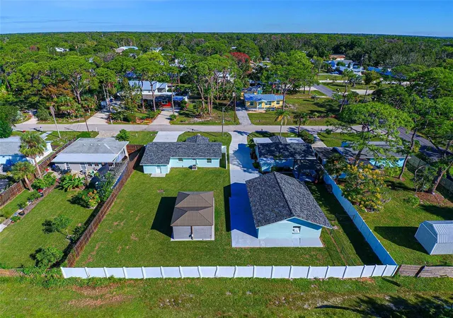 39th image of 425 Yale St, Englewood, FL 34223 | MLS# D6144141