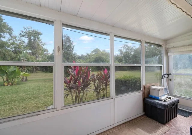 3rd image of 1802 Bedford Ln, SUN CITY CENTER, FL 33573