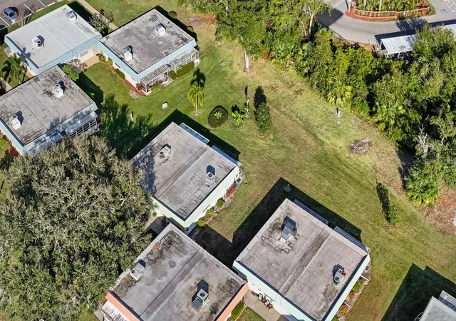 2nd image of 1802 Bedford Ln, SUN CITY CENTER, FL 33573