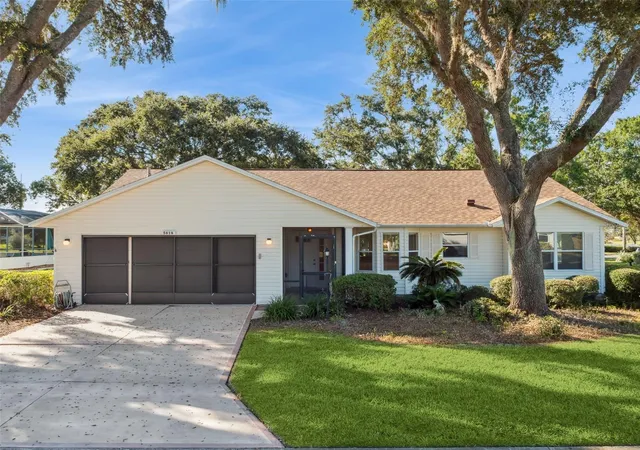 Photo 3 of Sale Pending at 5616 Laver St, Leesburg, FL 34748 | MLS# G5103058 | Listing updated on 2026-09-24