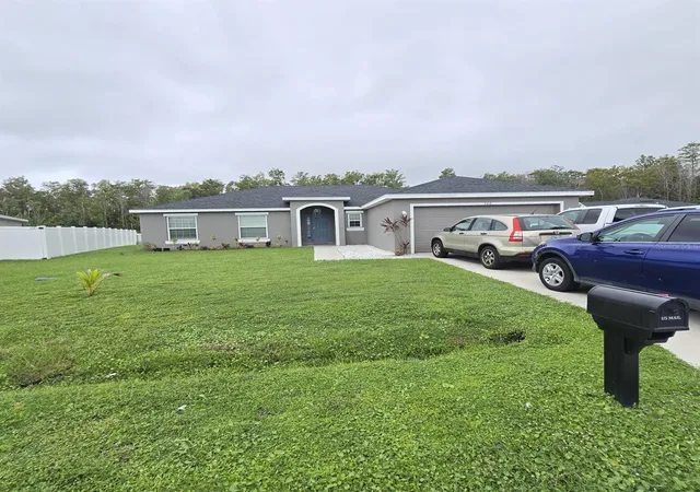 Photo 2 of Single family home for sale at 540 Bristol Cir, Kissimmee, FL 34758 | MLS# S5136210 | Listing updated on 2026-05-26