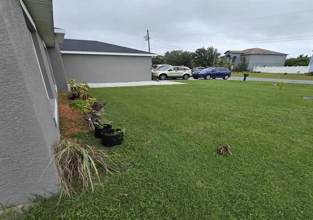Photo 3 of Single family home for sale at 540 Bristol Cir, Kissimmee, FL 34758 | MLS# S5136210 | Listing updated on 2026-05-26