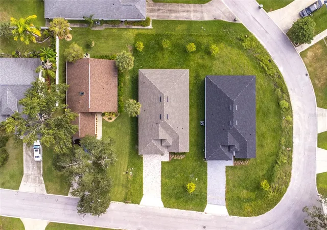 Homes for sale in Leesburg, FL | 947 Belle Oak Dr, Leesburg, FL 34748 | MLS# O6350965