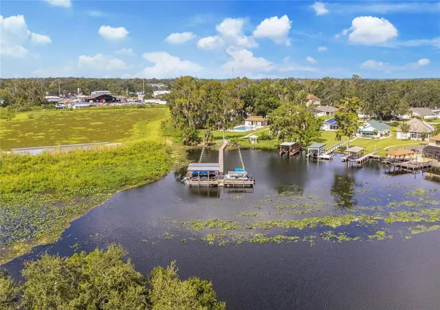 Homes for sale in Leesburg, FL | 947 Belle Oak Dr, Leesburg, FL 34748 | MLS# O6350965