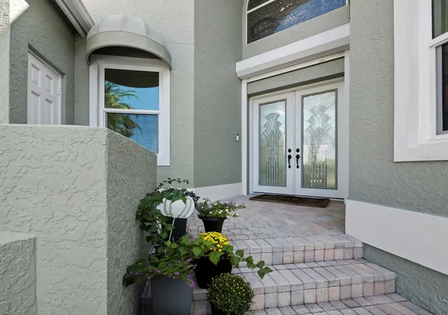 Homes for sale in Longboat Key, FL | 3408 Fair Oaks Ln, Longboat Key, FL 34228 | MLS# A4667842