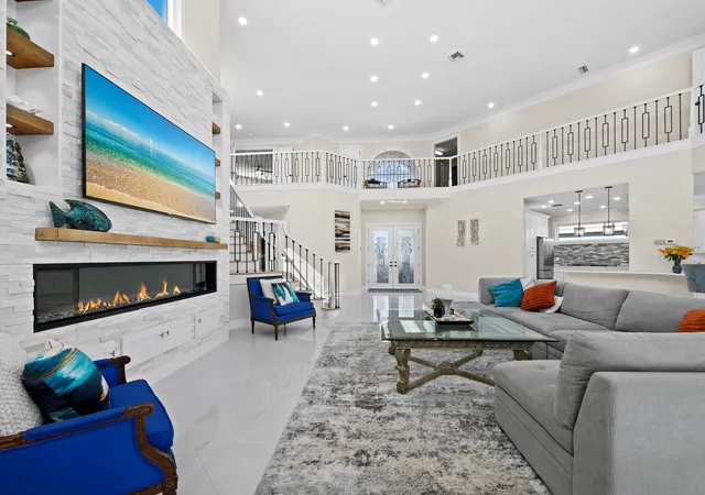 Homes for sale in Longboat Key, FL | 3408 Fair Oaks Ln, Longboat Key, FL 34228 | MLS# A4667842