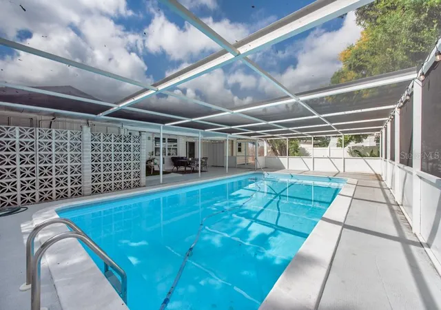 Homes for sale in Sarasota, FL | 1173 Myrtle St, Sarasota, FL 34234 | MLS# TB8436061