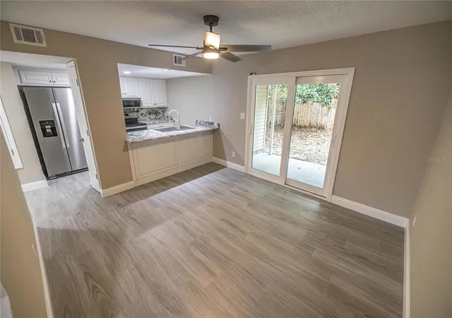 4th image of 740 N Fairfield Dr, Pensacola, FL 32506 | MLS# O6351005