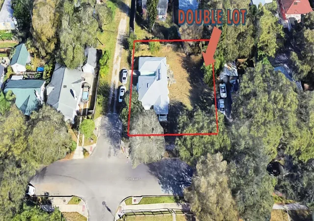 2nd image of 545 15th Ave S, Saint Petersburg, FL 33701 | MLS# TB8436090