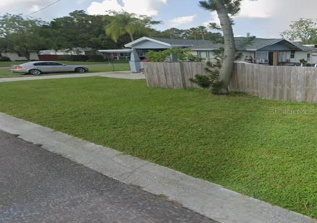 Photo 3 of Single family home for sale at 6500 Hobson St Ne, Saint Petersburg, FL 33702 | MLS# O6351026 | Listing updated on 2026-07-08