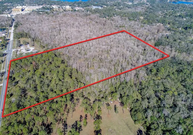 3rd image of 400 Longwood Cir, Lake Mary, FL 32746 | MLS# O6351035