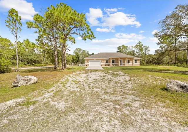 Photo 4 of Single family home for sale at 18130 Parrot Rd, Weeki Wachee, FL 34614 | MLS# TB8436128 | Listing updated on 2026-08-24