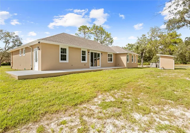 Photo 5 of Single family home for sale at 18130 Parrot Rd, Weeki Wachee, FL 34614 | MLS# TB8436128 | Listing updated on 2026-08-24