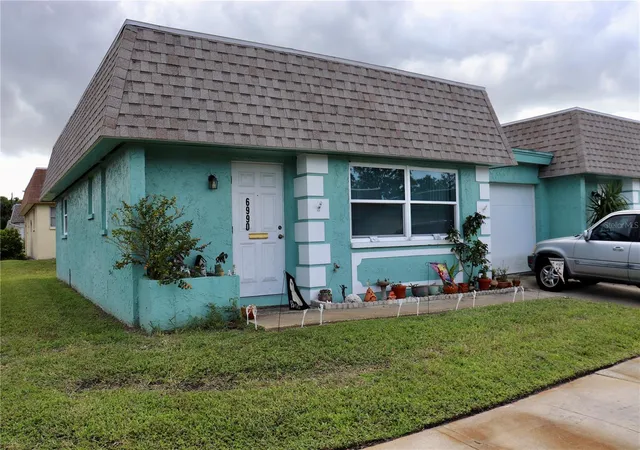 1st image of 6990 Versailles N #6990, Pinellas Park, FL 33781 | MLS# TB8436259
