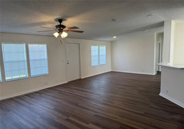 Photo 3 of Manufactured home for sale at 4795 Schooner Ave, Lake Wales, FL 33859 | MLS# B4902078 | Listing updated on 2026-09-15