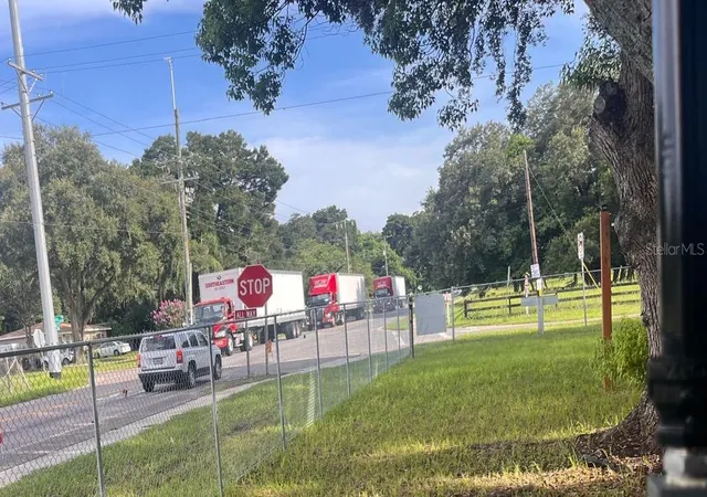 6th image of 10516 579 Hwy, Thonotosassa, FL 33592 | MLS# TB8436374