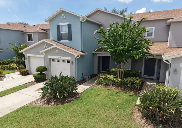 Photo 3 of Townhouse for sale at 1024 Chalcedony St, Kissimmee, FL 34744 | MLS# S5136346 | Listing updated on 2026-08-12