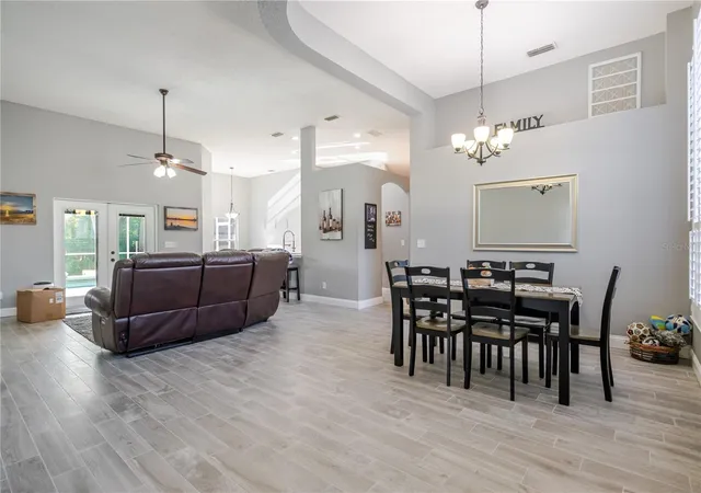 3rd image of 1001 English Bluffs Ct, Brandon, FL 33511 | MLS# TB8436537