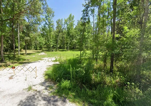 3rd image of 0 Ray Browning Rd, Brooksville, FL 34601 | MLS# W7879773