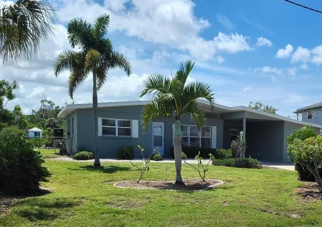 1st image of 828 Blue Heron Blvd, Ruskin, FL 33570 | MLS# TB8436591