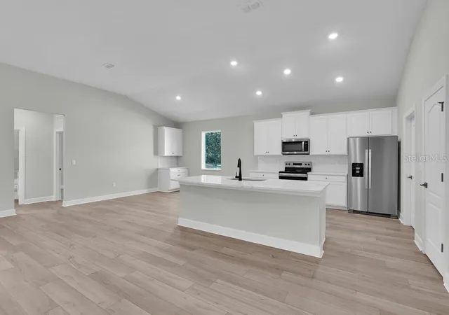 Photo 4 of Single family home for sale at 17521 SW 27th Circle, Ocala, FL 34473 | MLS# TB8436775 | Listing updated on 2026-07-10