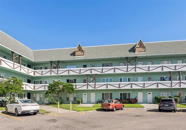 Homes for sale in Clearwater, FL | 2043 Denmark St #75, Clearwater, FL 33763 | MLS# TB8436816