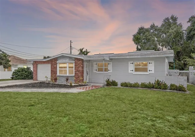 1st image of 12361 114th St, Largo, FL 33778 | MLS# TB8436866