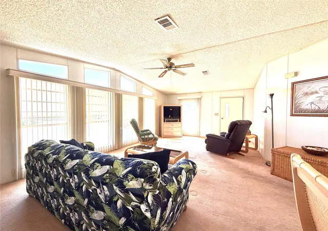 5th image of 126 W Saint Johns Way, Apollo Beach, FL 33572 | MLS# TB8437222