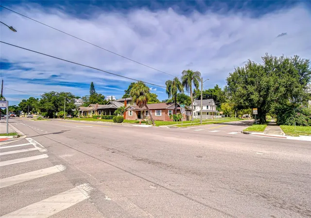 2nd image of 408 E Palm Ave, Tampa, FL 33602 | MLS# TB8437240