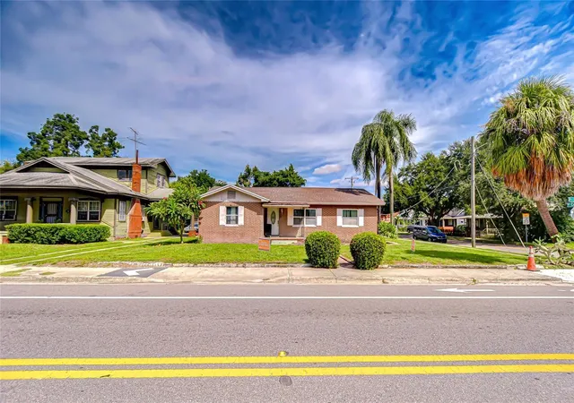 4th image of 408 E Palm Ave, Tampa, FL 33602 | MLS# TB8437240
