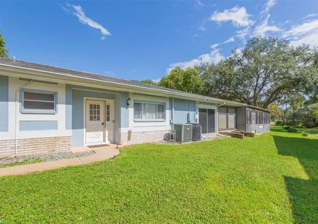 5th image of 13016 Club Dr, Hudson, FL 34667 | MLS# TB8437276