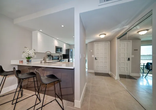 5th image of 105 Island Way #132, Clearwater Beach, FL 33767 | MLS# TB8437305
