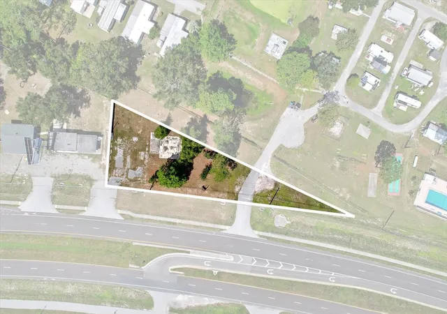 2nd image of 15541 Cortez Blvd, Brooksville, FL 34613 | MLS# TB8437390