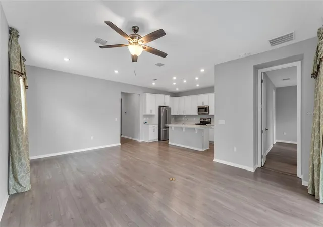 Photo 4 of Single Family Residence at 1160 Mattie Pointe Blvd, Auburndale, FL 33823 | MLS# P4936667 | | Sold on 2026-02-06