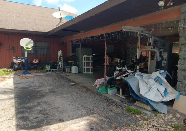 2nd image of 2922 Rustwood Ln, Eustis, FL 32726 | MLS# TB8437456
