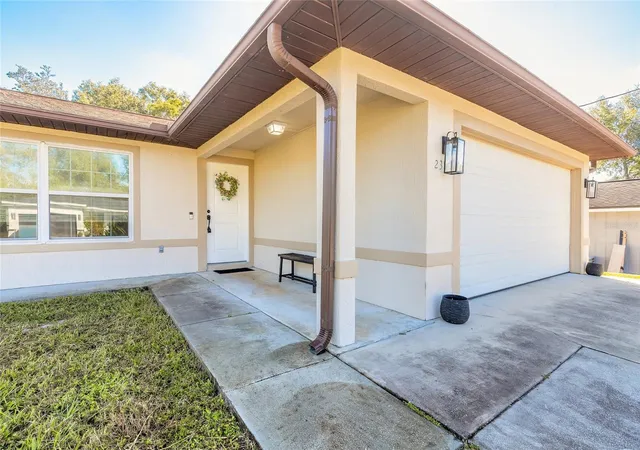4th image of 235 Lancaster Ave, Orange City, FL 32763 | MLS# V4945373
