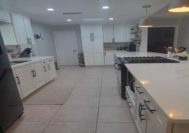 Photo 4 of Sale Pending at 10700 Gardenwood Rd, Orlando, FL 32837 | MLS# O6352404 | Listing updated on 2026-10-02