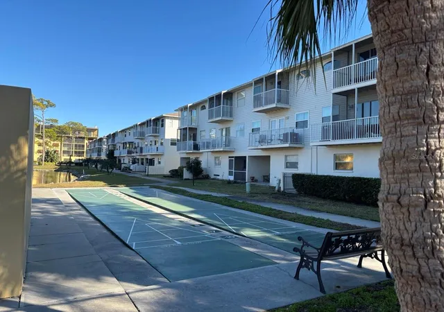 2nd image of 5817 Park St N, Saint Petersburg, FL 33709