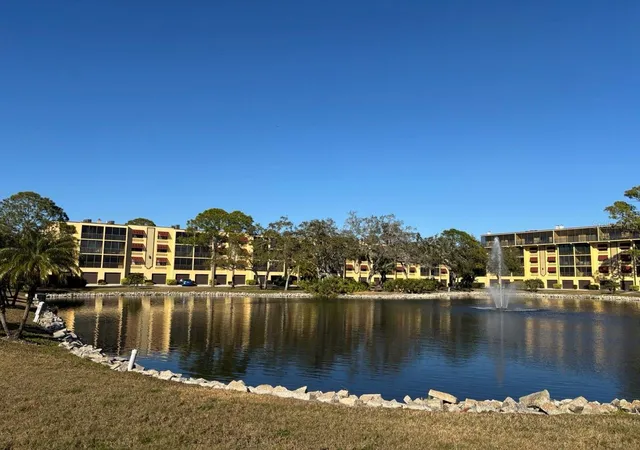 44th image of 5817 Park St N #406, Saint Petersburg, FL 33709 | MLS# TB8437827