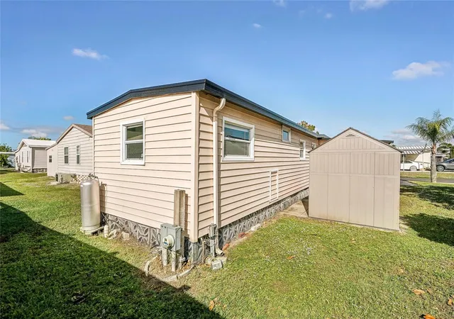 2nd image of 5316 53Rd Ave E, BRADENTON, FL 34203