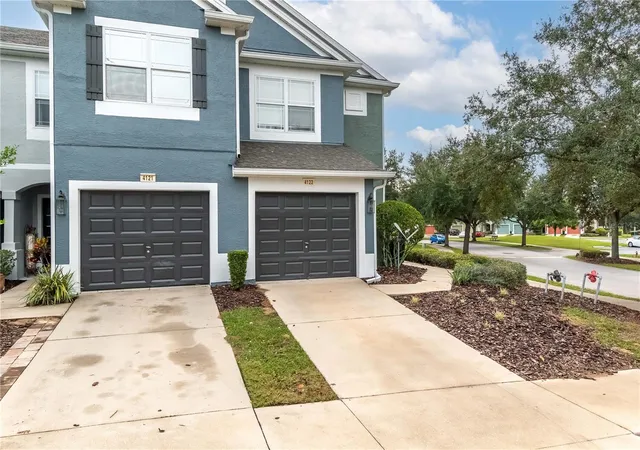 Photo 2 of Townhouse for sale at 4122 Sw 54th Cir, Ocala, FL 34474 | MLS# OM711516 | Listing updated on 2026-10-07