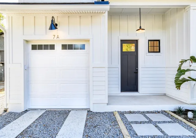 Photo 3 of Townhouse for sale at 7 Sebastian Ave #D, Saint Augustine, FL 32084 | MLS# FC313429 | Listing updated on 2025-10-16