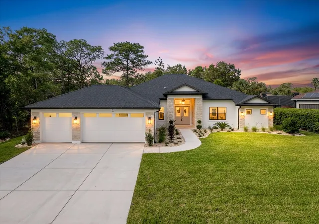 Photo 3 of Single family home for sale at 88 Daisy St, Homosassa, FL 34446 | MLS# W7879898 | Listing updated on 2026-10-02