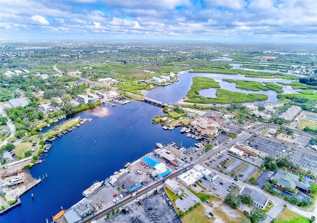 40th image of 632 Cross St, Tarpon Springs, FL 34689 | MLS# TB8438161