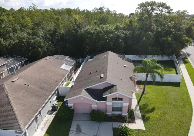 Photo 3 of Single family home for sale at 217 Coralwood Ct, Kissimmee, FL 34743 | MLS# S5136673 | Listing updated on 2026-09-22