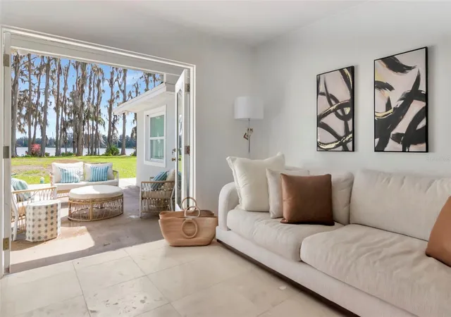 Photo 2 of Single family home for sale at 19207 Crooked Ln, Lutz, FL 33548 | MLS# TB8438183 | Listing updated on 2026-09-22