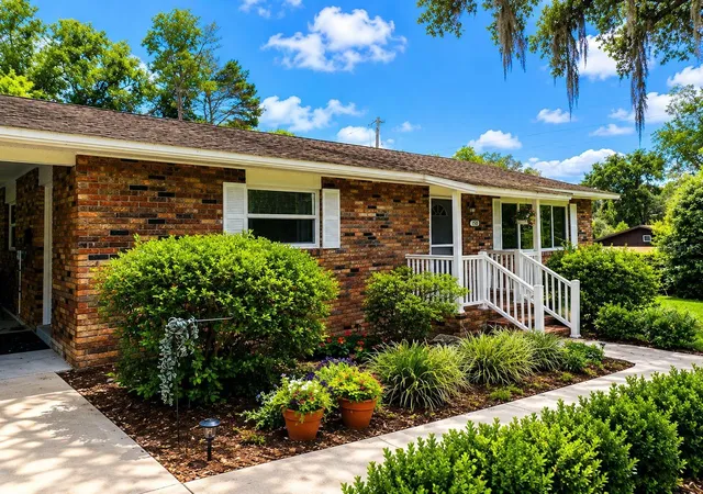 Photo 1 of Sale Pending at 150 Sw Fairway Dr, Keystone Heights, FL 32656 | MLS# GC534736 | Listing updated on 2026-10-01