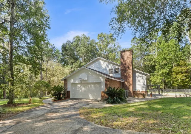 Photo 4 of Single family home for sale at 4621 Nw 71St Blvd, Gainesville, FL 32606 | MLS# GC534739 | Listing updated on 2026-09-21