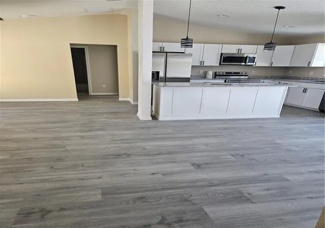 5th image of 410 Kilgore St, Wildwood, FL 34785 | MLS# O6352923