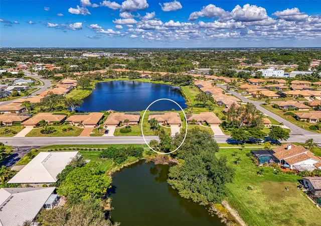 Photo 3 of Single family home for sale at 3168 E Village Dr, Venice, FL 34293 | MLS# N6141026 | Listing updated on 2026-10-07